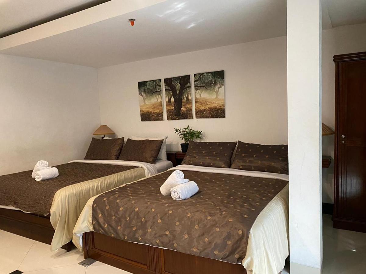 La Nostalgie Boutique Guest House Bandung Zewnętrze zdjęcie