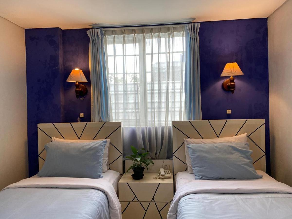 La Nostalgie Boutique Guest House Bandung Zewnętrze zdjęcie