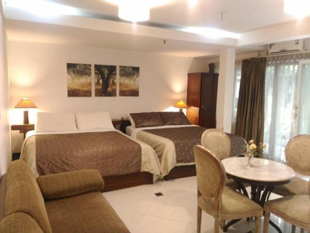La Nostalgie Boutique Guest House Bandung Zewnętrze zdjęcie