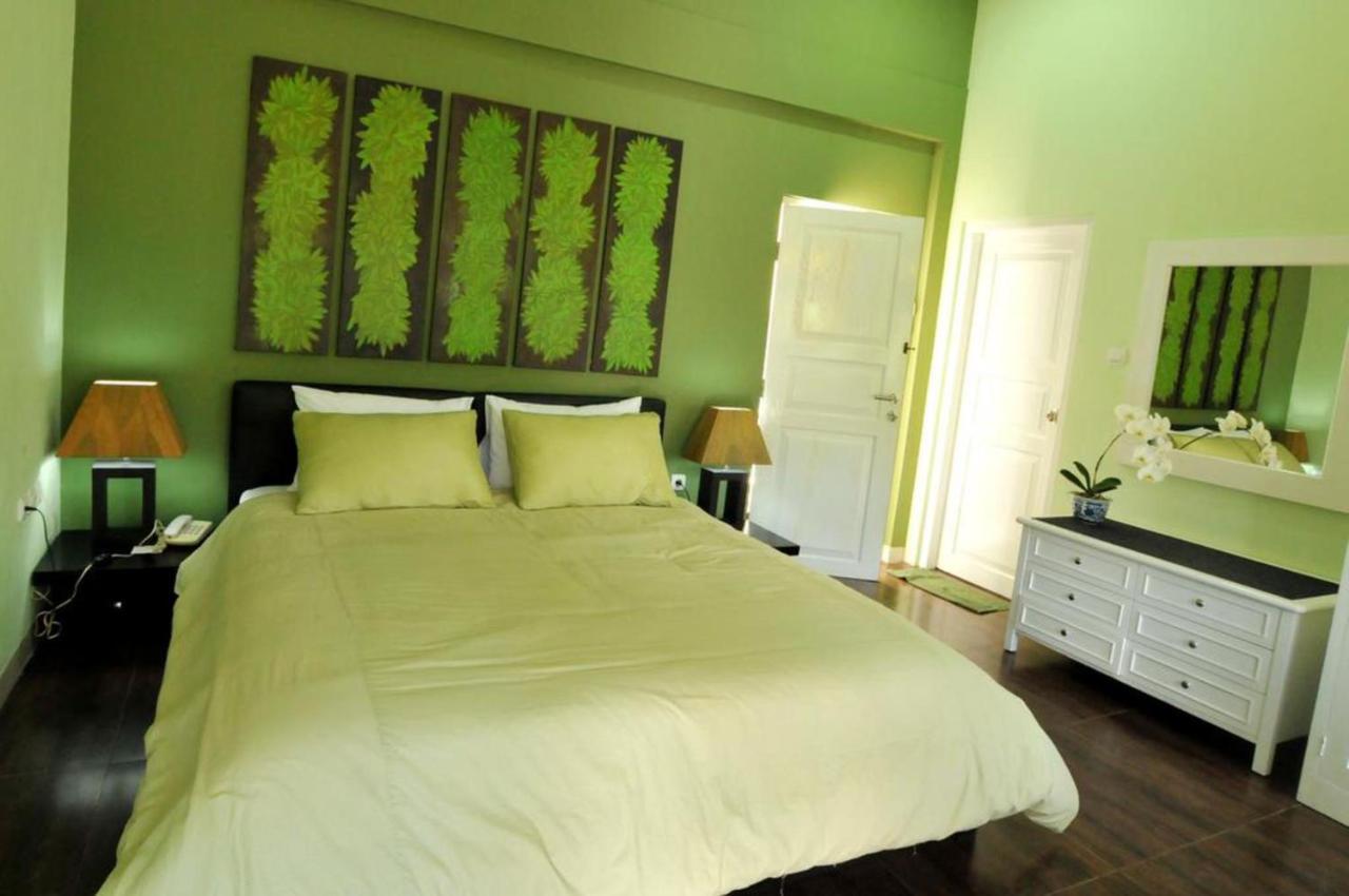 La Nostalgie Boutique Guest House Bandung Zewnętrze zdjęcie